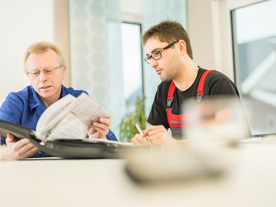 C F021889 bei Elektro Sondheimer GmbH in Rimpar