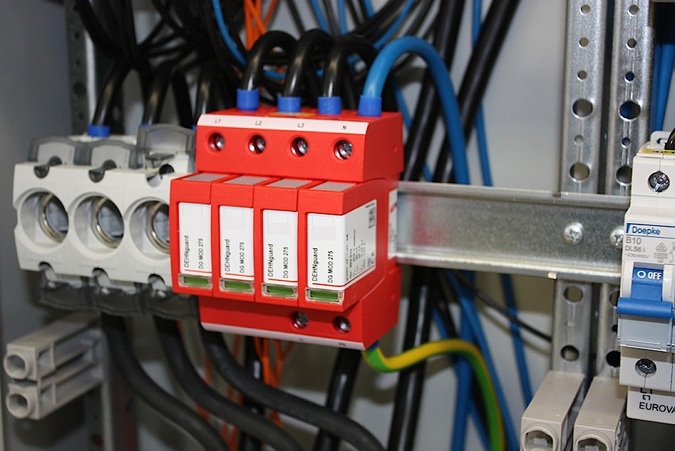 U berspannungsschutz bei Elektro Sondheimer GmbH in Rimpar